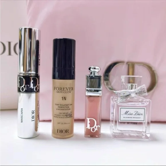 DIOR Makeup Set - Picture 3 of 5